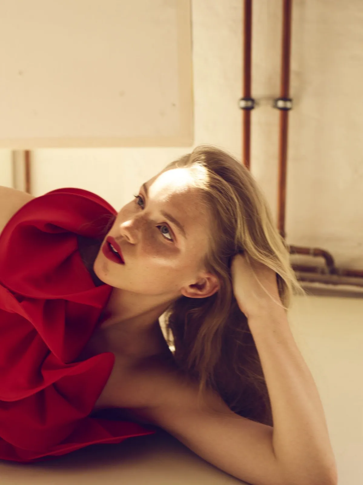 DIOR REBECCA LONGENDYKE, photograph 4 of 8 by Markus Jans