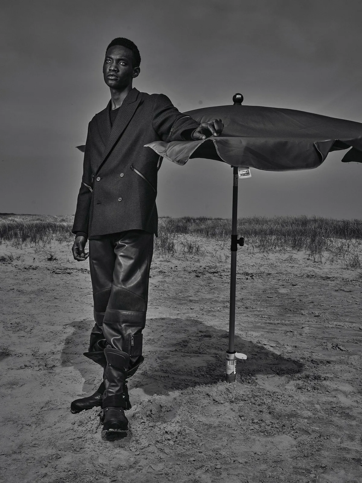 NUMÉRO XYZ, photograph 7 of 8 by Markus Jans