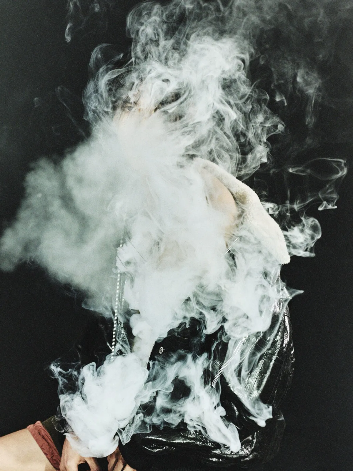 NUMÉRO SMOKE, photograph 11 of 18 by Markus Jans